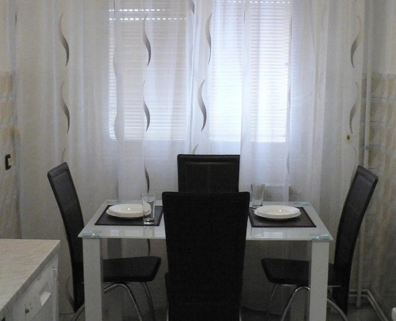 Apartments With Parking Spaces Pula - 23335 0*,  Chorvatsko